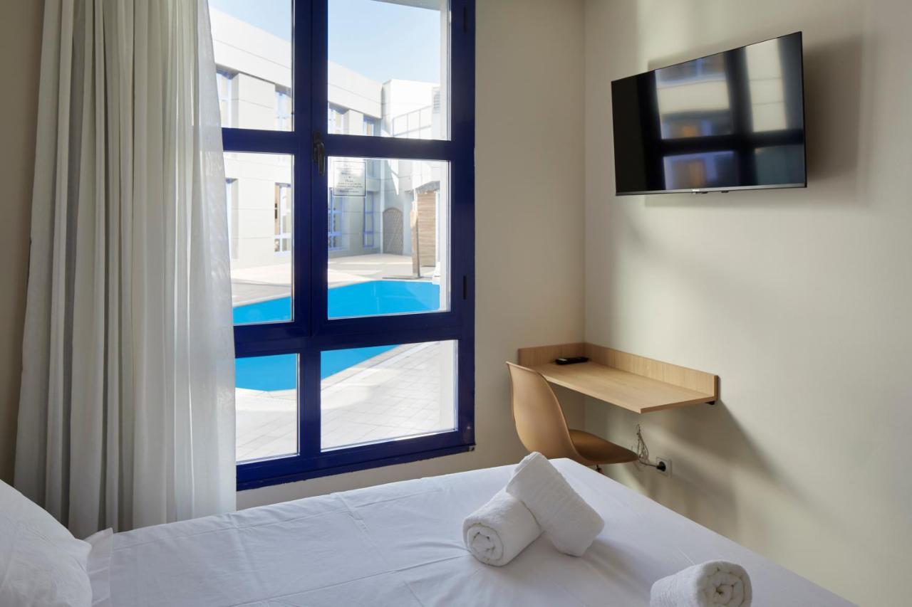 Iraipe Logrono Hotel Bagian luar foto