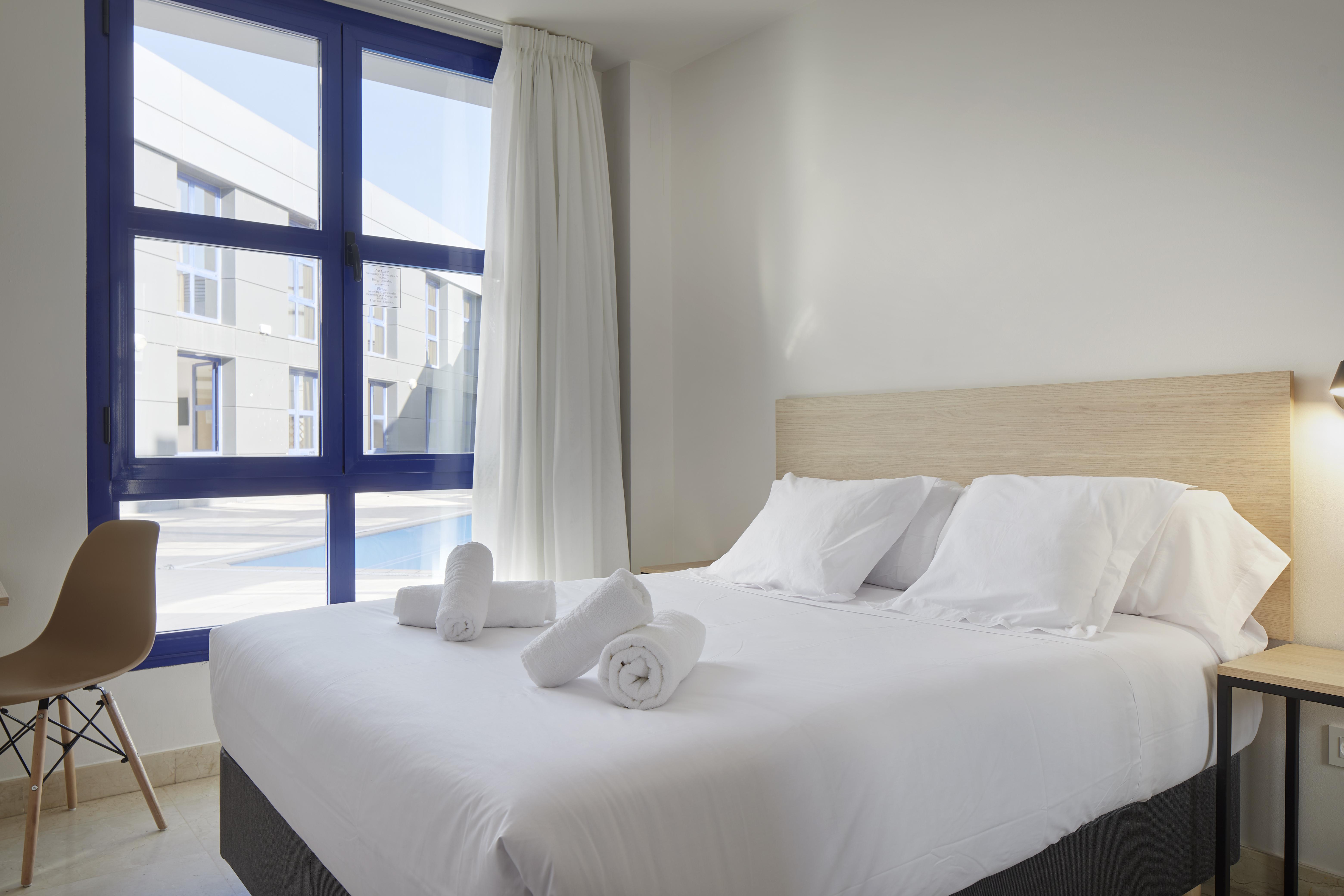 Iraipe Logrono Hotel Bagian luar foto