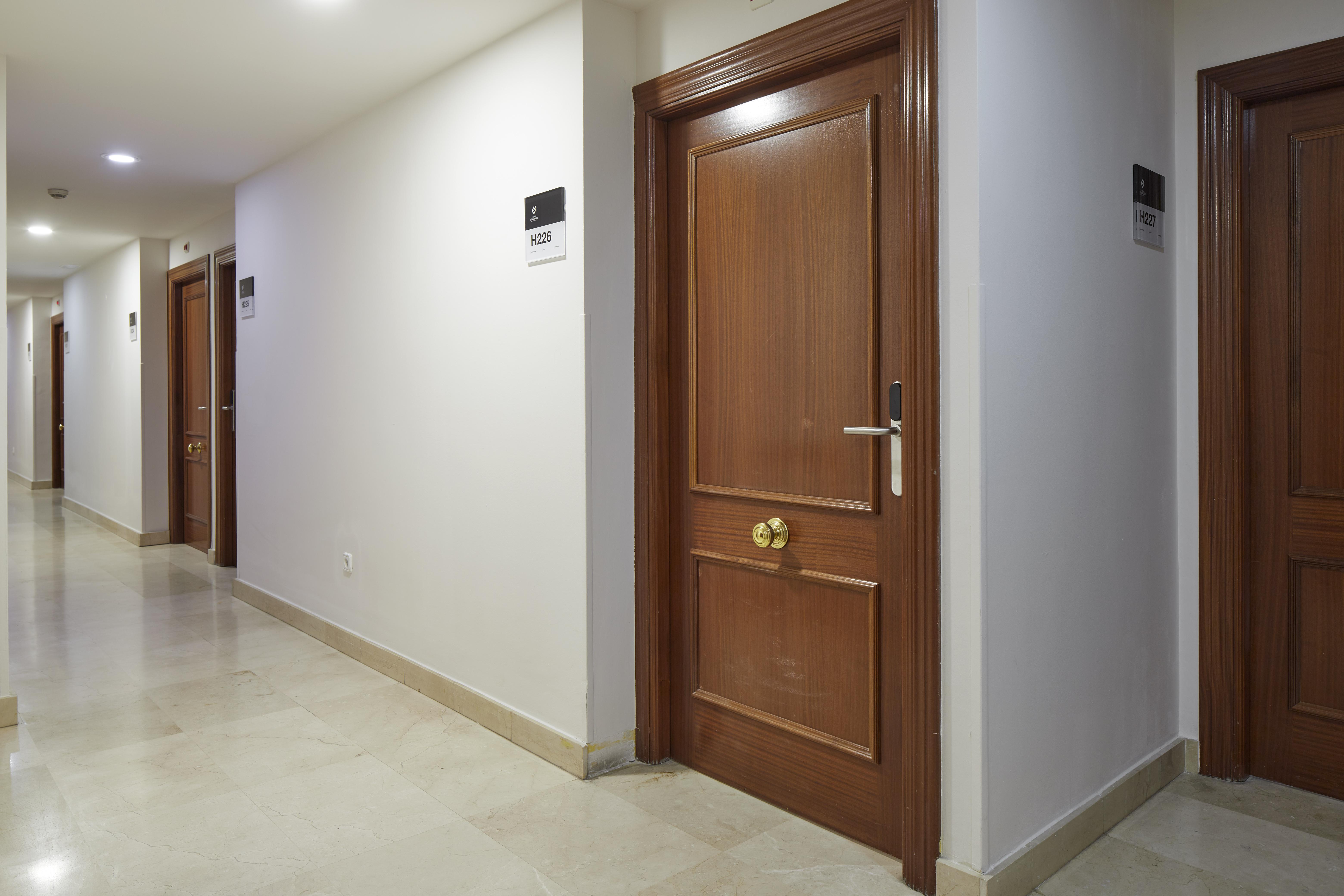 Iraipe Logrono Hotel Bagian luar foto